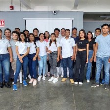 Visita académica a planta industrial de la Universidad de El Salvador